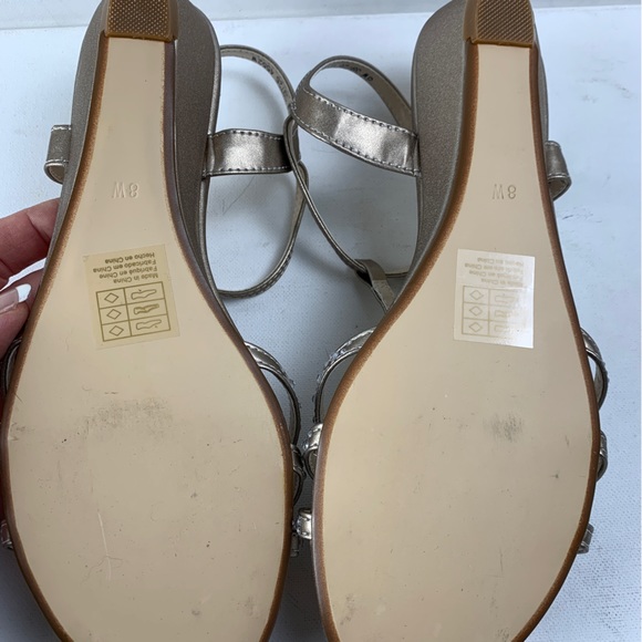 BENJAMIN WALK "HAILEY" Sandal (8 WIDE) - Picture 3 of 8